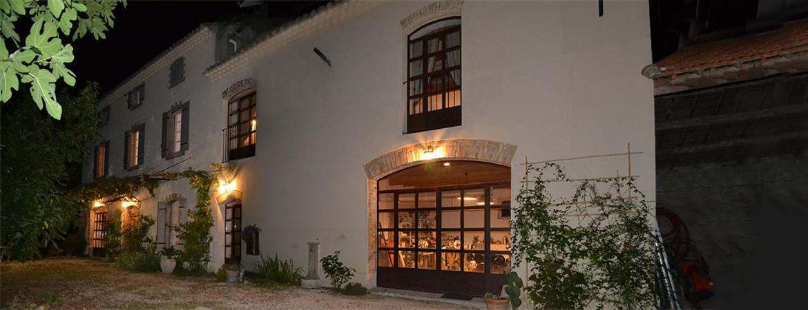 Chambres D Hotes De Charme Dans Mas La Souvine Du 17Eme, Chambres Climatisees Bédarrides Εξωτερικό φωτογραφία